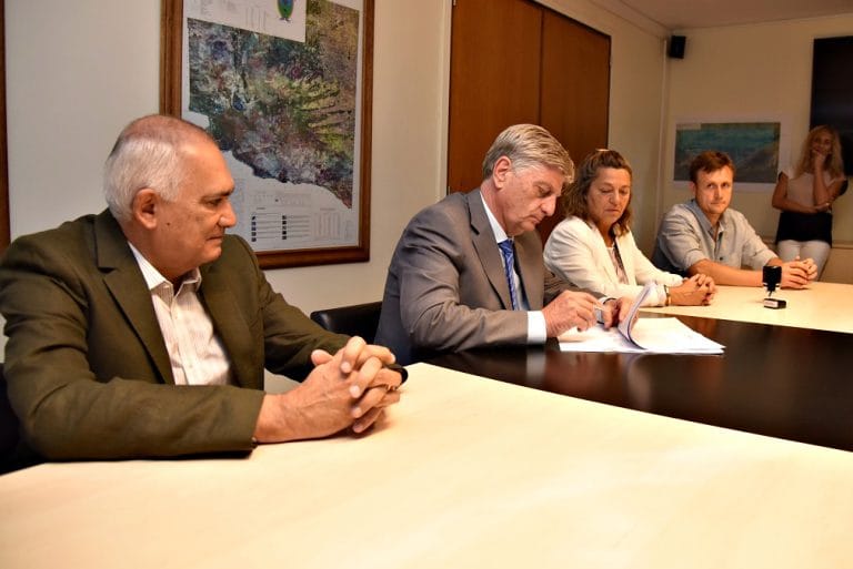 Realizarán el mantenimiento de obras hídricas y desagües pluviales en Colonia Barón y Toay