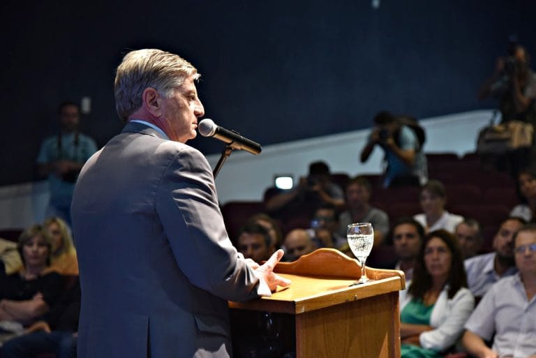 Ziliotto quiere una nueva Ley de Coparticipación y una Ley Provincial de Agroquímicos