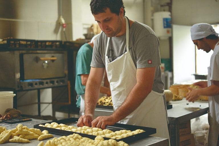 Dictarán un taller de panadería gratuito en Santa Rosa