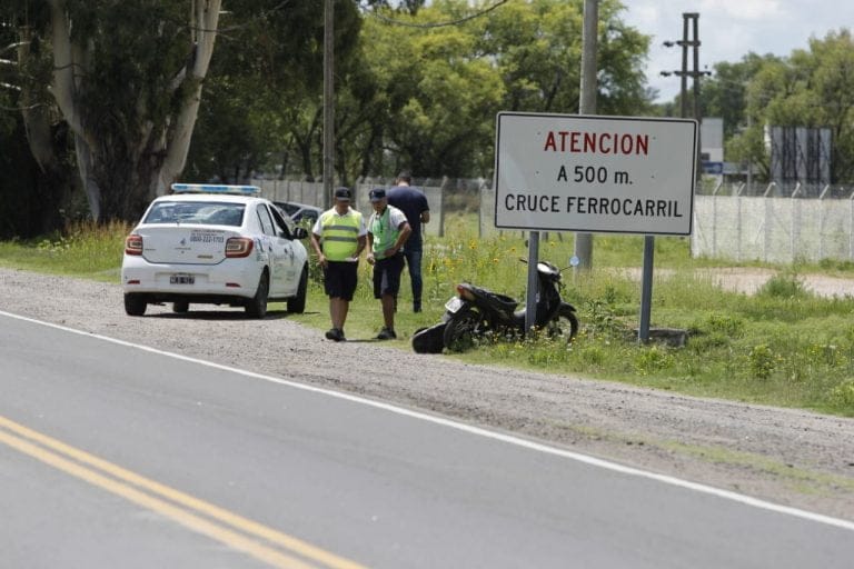 Motociclista fue hospitalizado tras un choque en la curva de SMATA