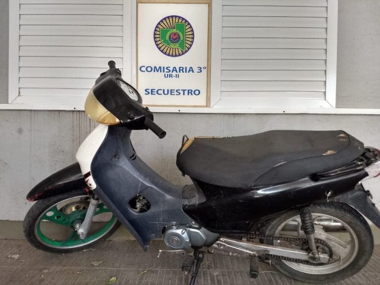 Compró una moto 0km en el 2015, a los pocos días se la robaron: Ayer la Policía la recuperó en barrio Malvinas