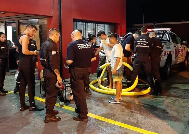 El Comité de Emergencias actúa por las inundaciones en distintos barrios de General Pico