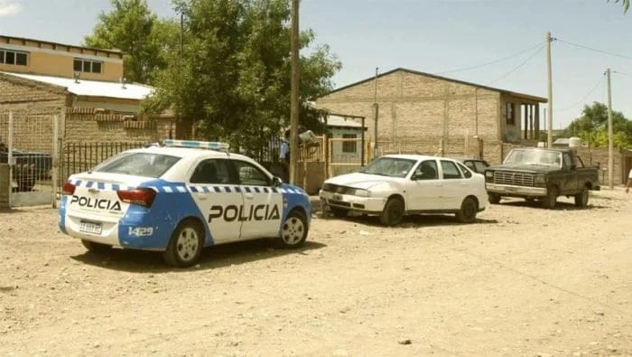 Sucedió en Neuquén: “Vamos en cana, pero vos no le pegás más a mi mamá”, le dijeron a su padre y lo decapitaron