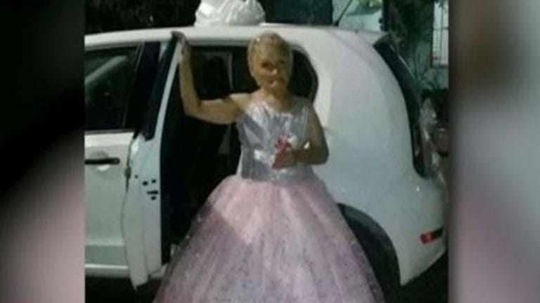 ¡Nunca es tarde! Una abuela festejó sus 15 a los 79 años en La Plata