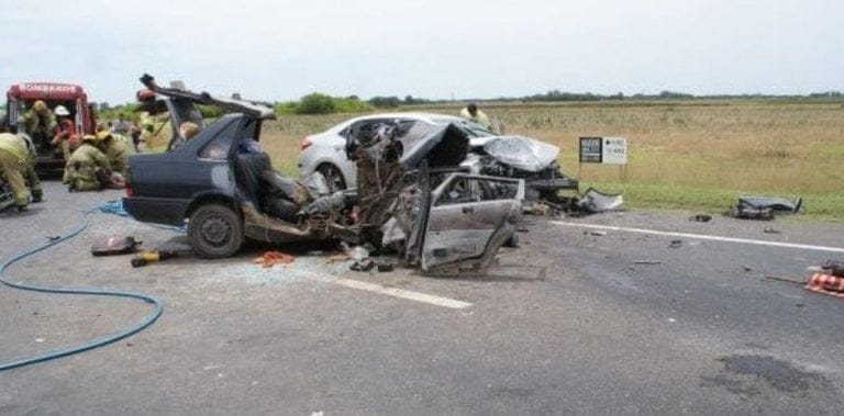Impresionante choque frontal en la Ruta Nacional 205 cerca de Lobos: Un bebé, tres nenes heridos y otros cinco hospitalizados