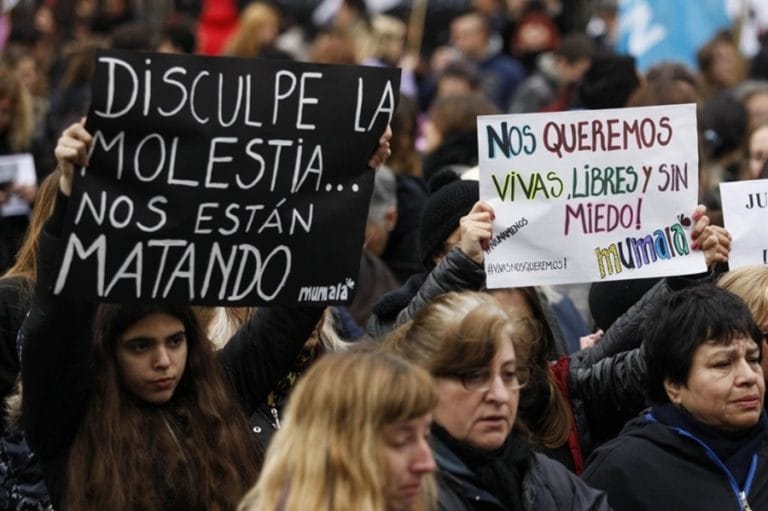 Femicidio en La Pampa: Un hombre mató a su pareja en presencia de su hija y luego intentó quitarse la vida