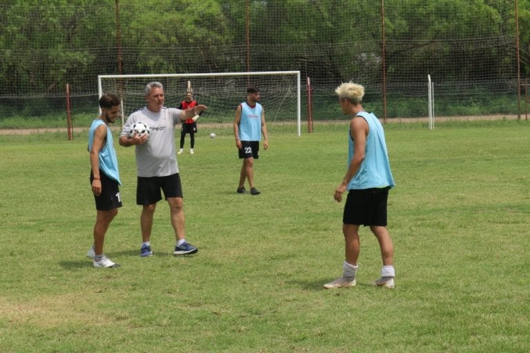 Edgardo “Topo” González: “Costa es un equipo grande, espero estar a la altura”, dijo el nuevo técnico