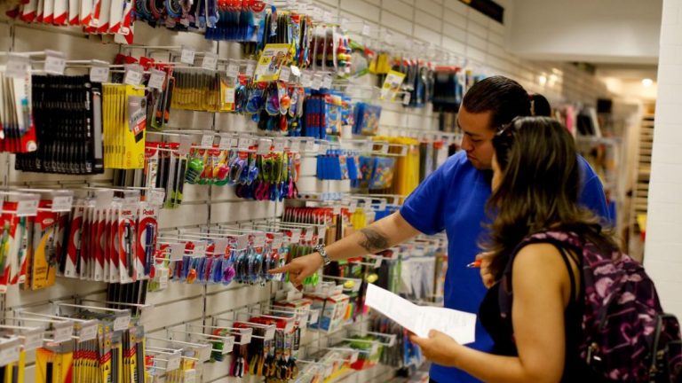 Aconsejan consultar la aplicación “Vuelta al cole” en La Pampa para buscar mejores precios en útiles escolares
