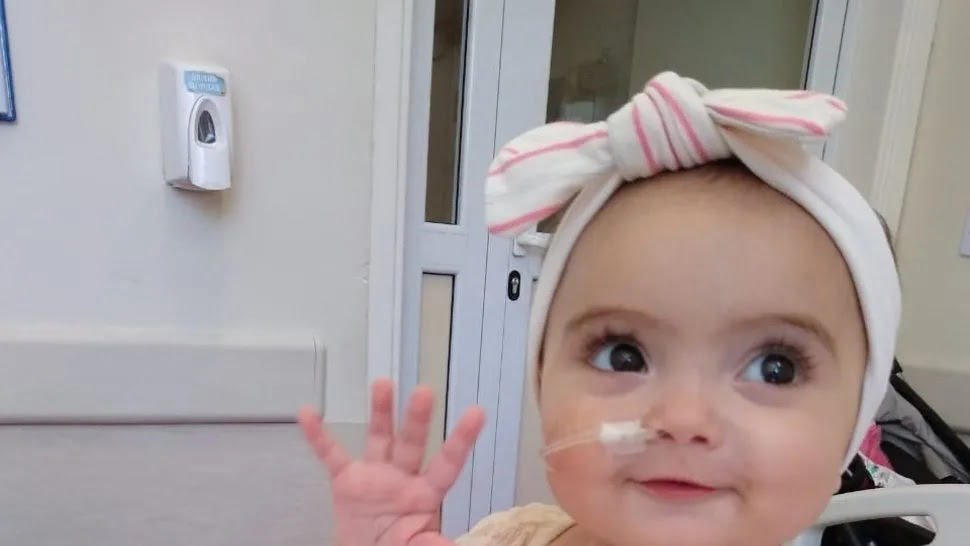 Renata, una bebe de 9 meses,  necesita un corazón urgente