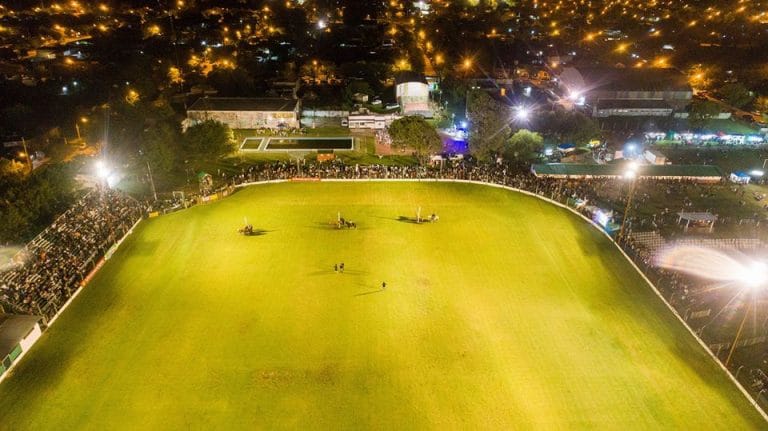 Cruz Ramos, el hermano del bicampeón de Jesús María, sufrió un accidente en el Festival de Intendente Alvear