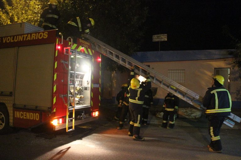 Se incendió una habitación en un complejo