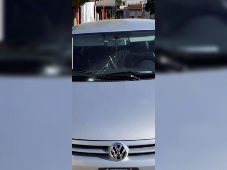 Jóvenes de Castex golpearon brutalmente a dos de General Pico y les rompieron el auto: Uno de ellos fue trasladado al Hospital Gobernador Centeno