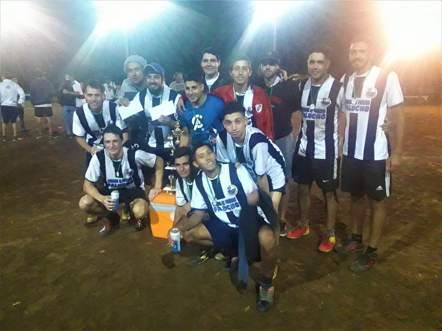 C.A. Service se consagró campeón del Torneo Reducido Nocturno de Fútbol que organiza el Club Aguas Buena
