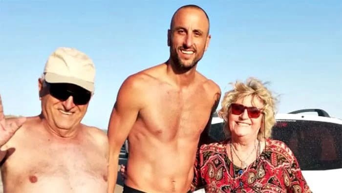 Una abuelita fue socorrida en la Costa por un inesperado “héroe”