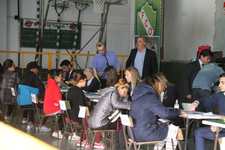 Comenzó en General Pico la entrega de las Tarjetas AlimentAR