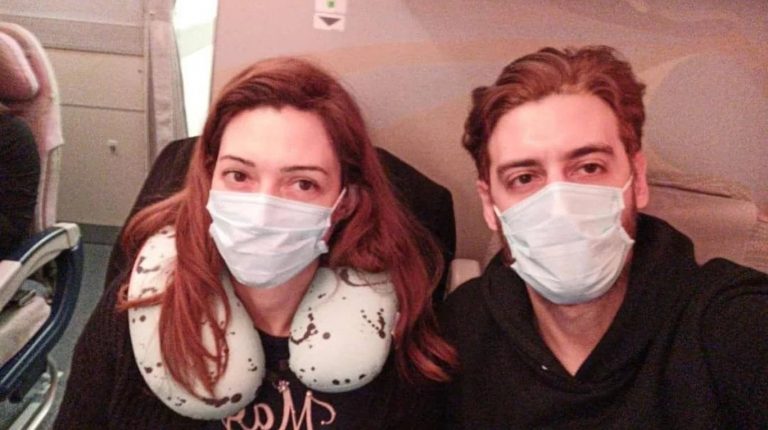 Dos argentinos volvieron de China, denunciaron falta de controles y decidieron ponerse en cuarentena