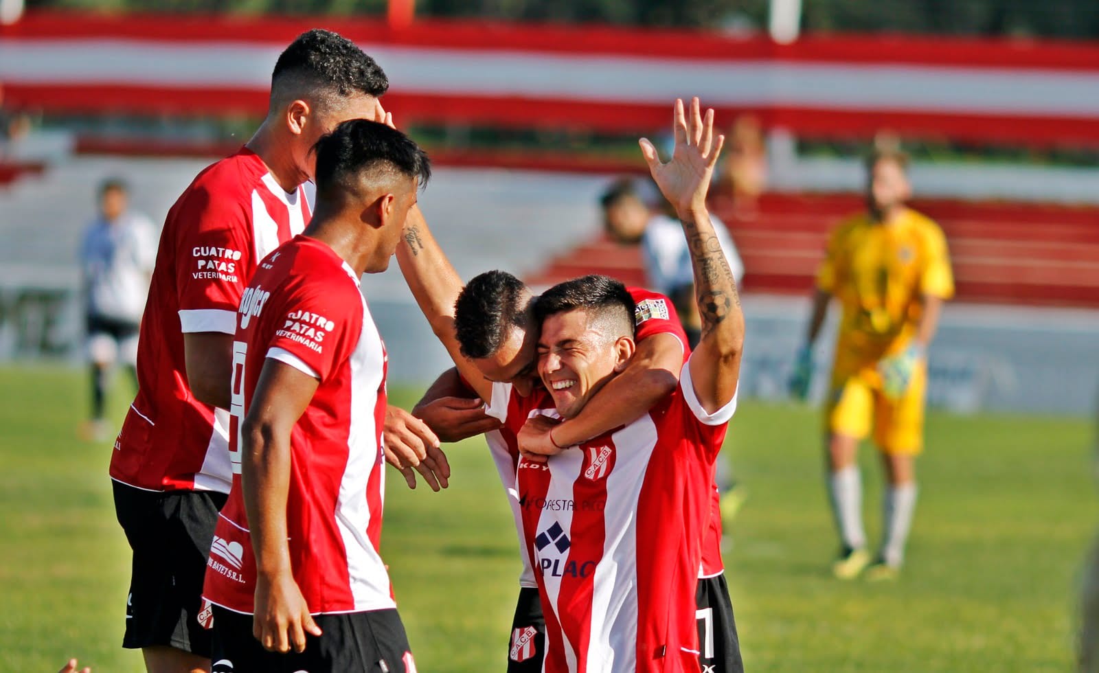 Costa Brava le ganó a Rácing de Castex en el debut del Regional Federal