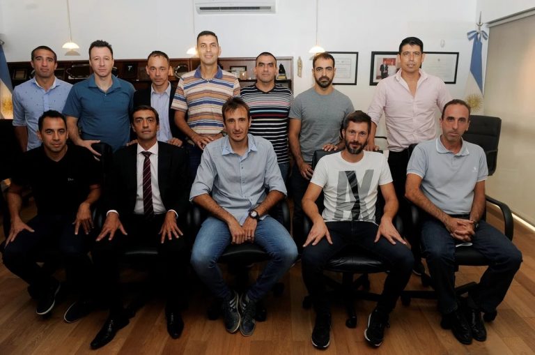 Dieciséis árbitros nacionales, entre ellos uno de la Liga Pampeana, denuncian “discriminación, aprietes, corrupción e injuria laboral”