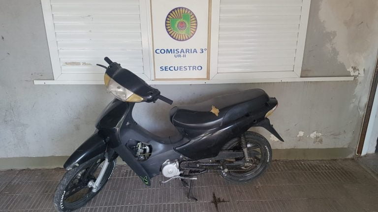Personal de Comisaría Tercera recuperó una moto: Imputaron a un menor adulto que actuó en dos hechos