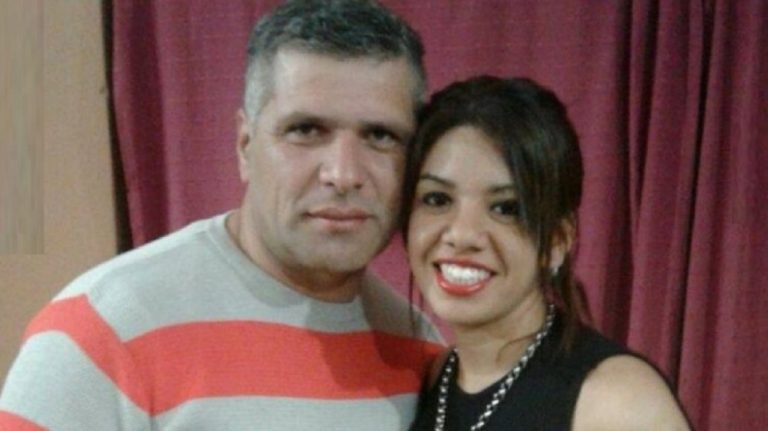 Femicidio en Córdoba: fue a buscar a su ex al trabajo y la asesinó a puñaladas frente a sus compañeras