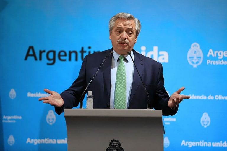 El Presidente tildó de “miserables” a quienes despiden durante la crisis del coronavirus