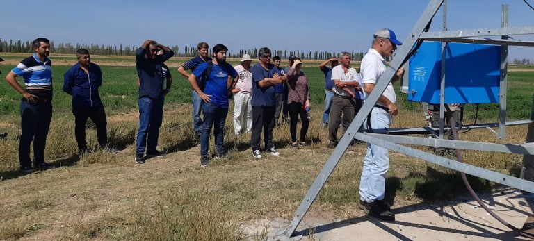 Gran convocatoria en la capacitación en pivotes de riego para optimizar el uso del agua del río Colorado