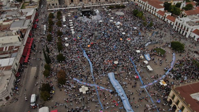 En el Día de la Mujer, la Iglesia rechazó la iniciativa de legalizar el aborto con una masiva misa en Luján