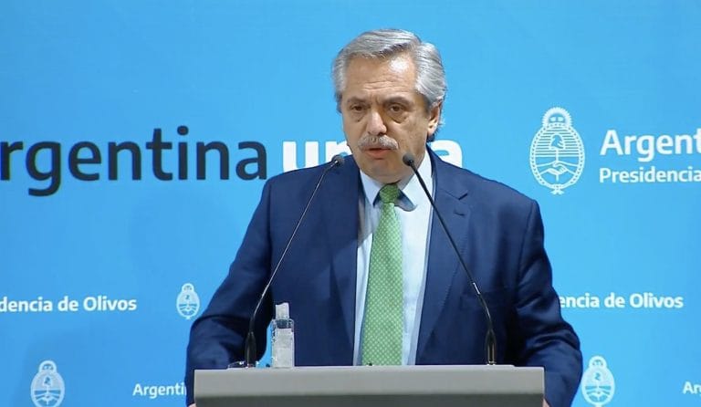El Gobierno frenó el regreso de los argentinos varados en el exterior: “Los vamos a socorrer cuando el riesgo sea menor”