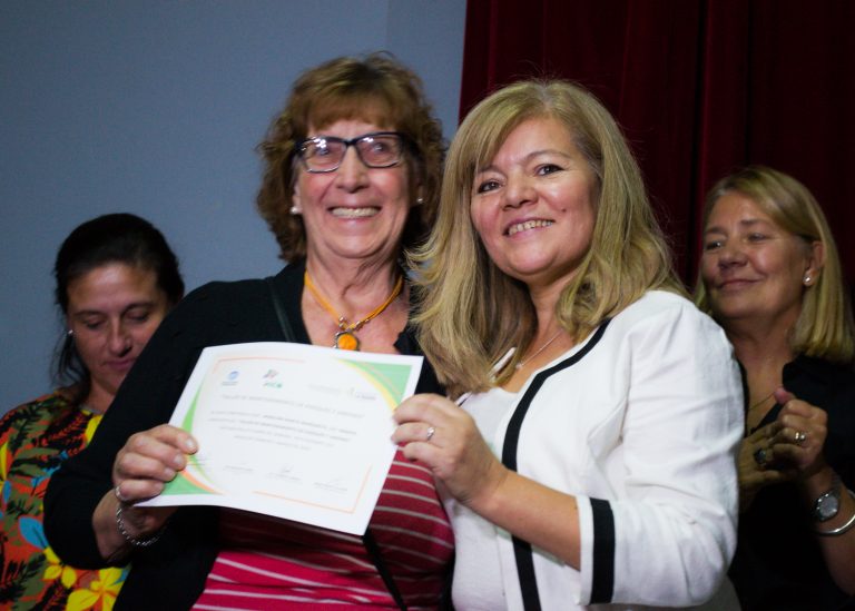 Entregaron certificados a más de 140 participantes de talleres del programa “en desarrollo”