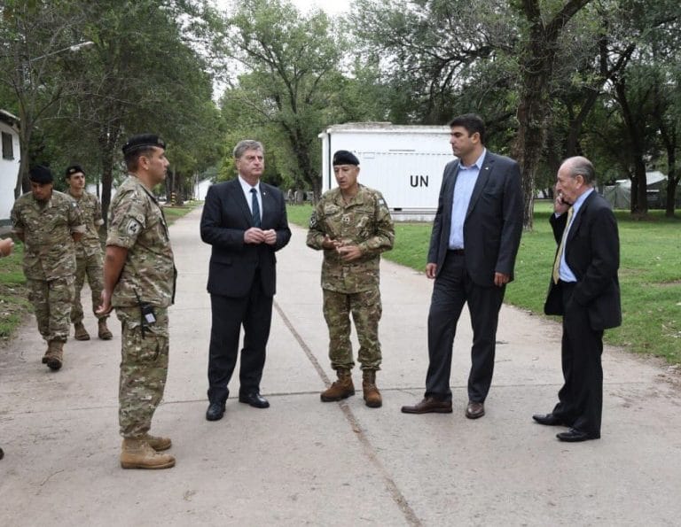 Los operativos de control y concientización en rutas y ciudades estarán a cargo del ejército, gendarmería, la policía e instituciones intermedias