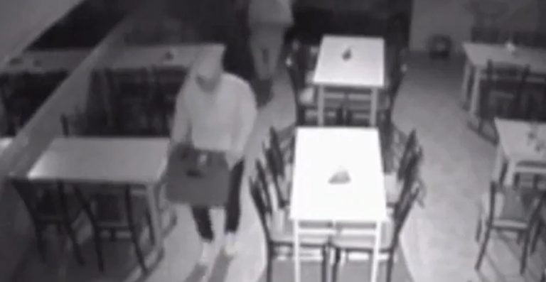 Delincuentes robaron ocho cervezas de un club en Trenel y fueron identificados por las cámaras de seguridad