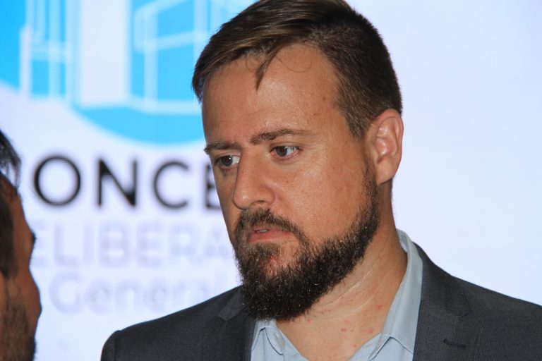 “La prioridad de esta gestión municipal es la de pan y circo y no la de los vecinos”, declaró Guillermo Coppo