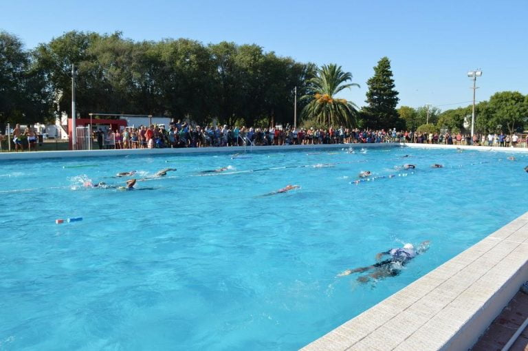Gran participación durante el segundo Triatlón celebrado en General Pico