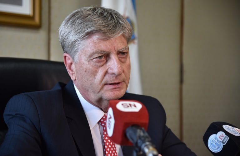 “Como mínimo tiene que haber un mes de cuarentena”, dijo el gobernador pampeano Sergio Ziliotto