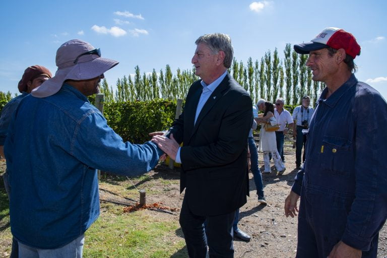 El gobernador, Sergio Ziliotto, señaló en este 1 de Mayo que el gran desafío es «proteger las fuentes laborales»