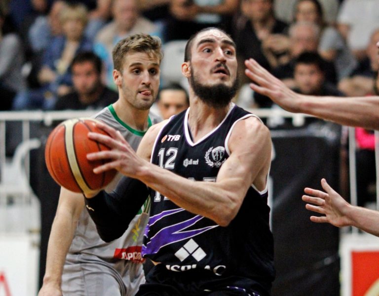 Pico FBC ganó en San Juan y se prende de cara a los play off