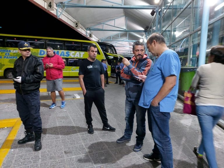 Importante operativo en General Pico esperando la “sorpresiva” llegada de un contingente de Brasil