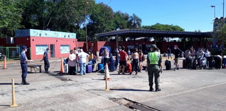 Coronavirus en la Argentina: pese a las restricciones oficiales, casi 30.000 argentinos viajaron igual