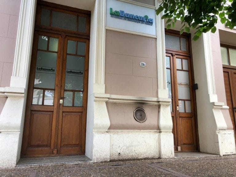 Desde La Bancaria piden “racionalidad” y “no agolparse” en las puertas de los bancos