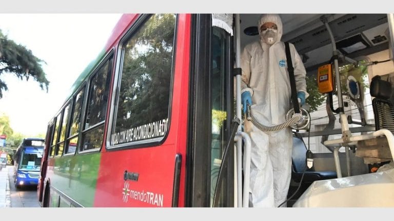 En Mendoza obligarán a trabajar gratis para el Estado a los que violen la cuarentena