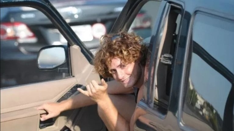 La Justicia dictó un embargo de $500 mil pesos al surfer que violó el aislamiento y le secuestró la camioneta