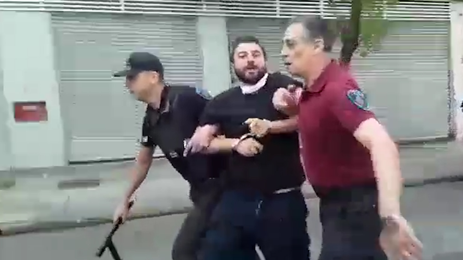 La policía porteña detuvo a Juan Grabois en el marco de una manifestación