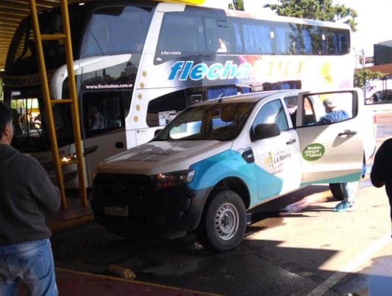 El hombre que bajaron de un colectivo en Santa Rosa no es caso sospechoso de coronavirus pero quedará aislado