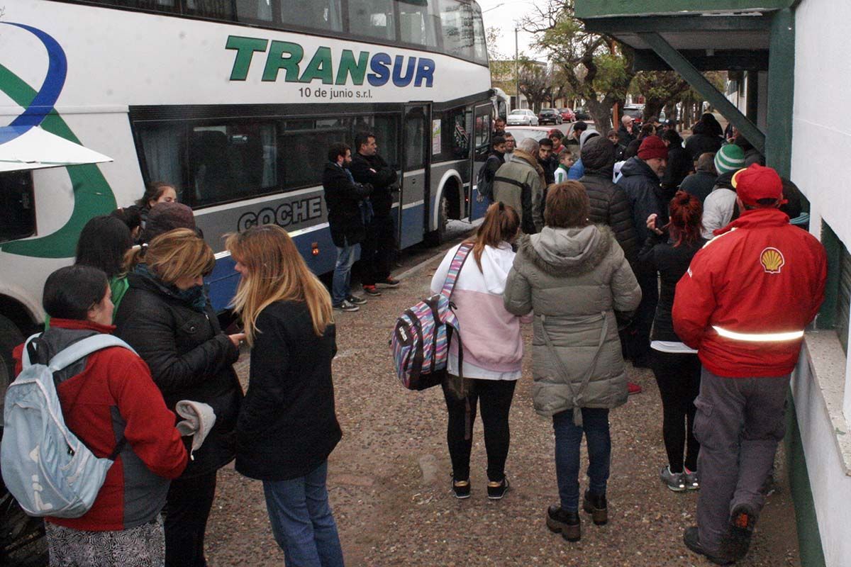 La empresa Transur informó que a partir de mañana no habrá servicio de líneas provinciales