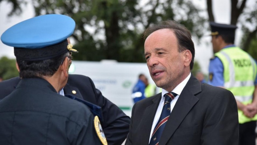 “Con esta nueva Ley de Seguridad Pública y Ciudadana dejamos atrás una norma jurídica de facto y le garantizamos a la policía derechos que nunca tuvo”, afirmó el ministro Di Napoli