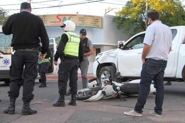 El policía accidentado ayer se encuentra estable y evoluciona favorablemente