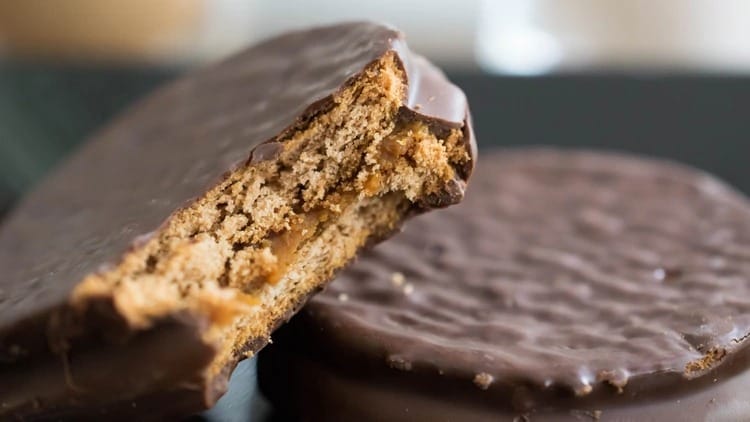 Prohíben la comercialización de dos alfajores de chocolate, una crema helada y una miel de abejas