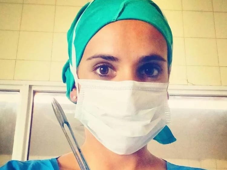 La carta de una médica a Alberto Fernández comparando los sueldos de los políticos con los de salud