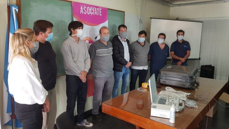 El Hospital Gobernador Centeno presentó el ecógrafo portátil de 2 millones de pesos donado por más de 90 personas del sector agropecuario