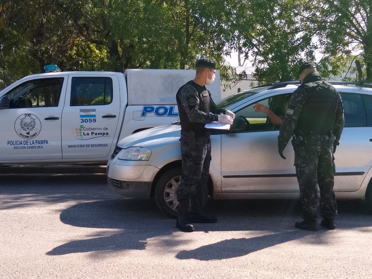 Policía de La Pampa notificó a viajantes de Río Cuarto que luego de trabajar pretendían hospedarse en Santa Rosa